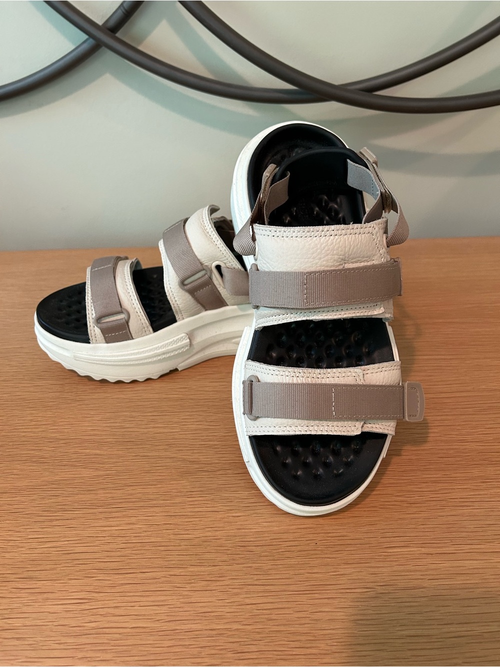Converse sporty woman’s sandals